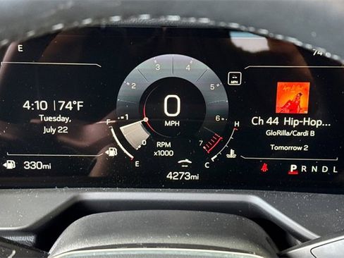 Used 2025 GMC Acadia Elevation image 25