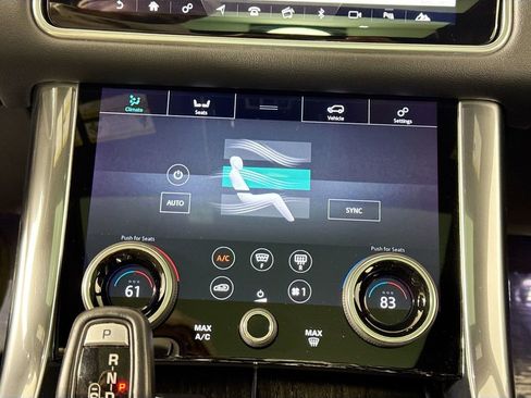 Used 2019 Land Rover Range Rover Sport HSE image 16