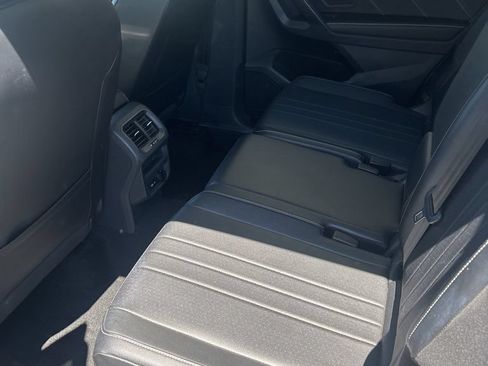 Used 2024 Volkswagen Tiguan SE FWD image 15