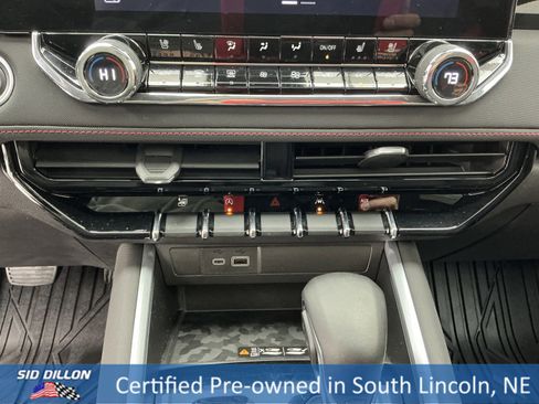 Used 2023 Chevrolet Colorado Z71 w/ Z71 Convenience Package 2 image 12