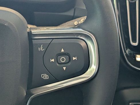 New 2026 Volvo XC40 B5 Core w/ Protection Package Premier image 15