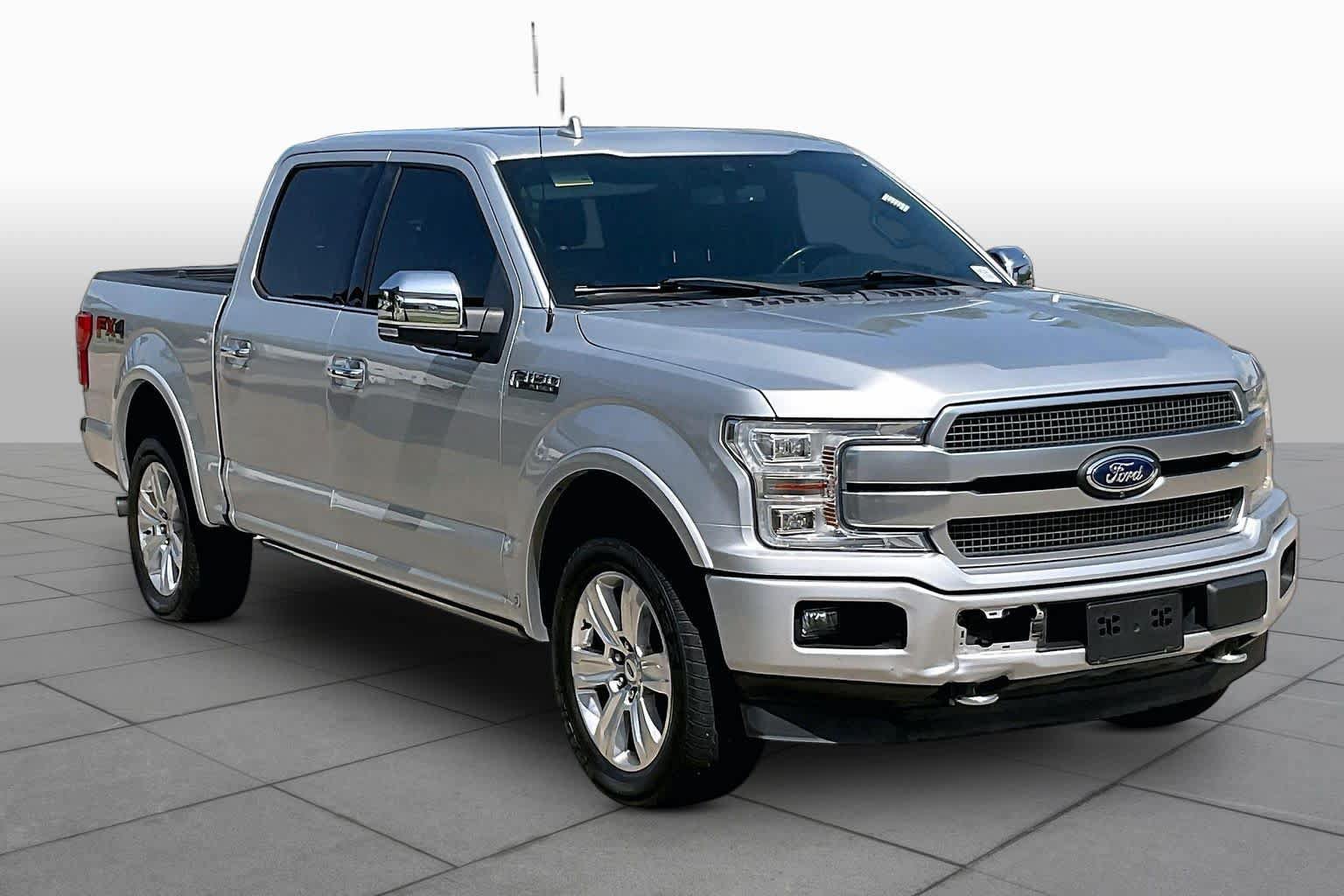 Used 2018 Ford F150 Platinum w/ Equipment Group 701A Luxury AWD/4WD image 3