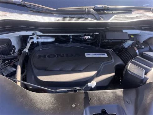 Certified 2017 Honda Pilot EX image 10