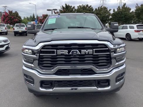 Used 2026 RAM 2500 Big Horn AWD/4WD image 4