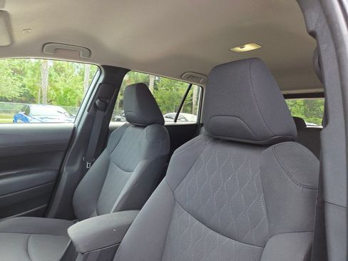 Certified 2024 Toyota Corolla Cross LE FWD image 24