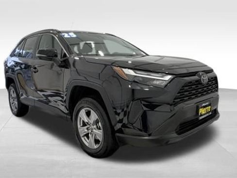 Used 2025 Toyota RAV4 XLE image 6