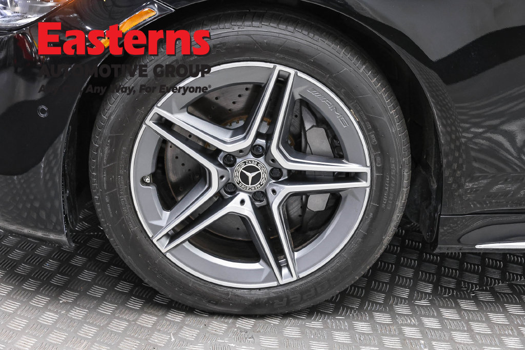 Used 2022 Mercedes-Benz S 500 4MATIC w/ AMG Line Package image 34