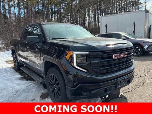 Used 2022 GMC Sierra 1500 Elevation w/ X31 Off-Road Package image 4