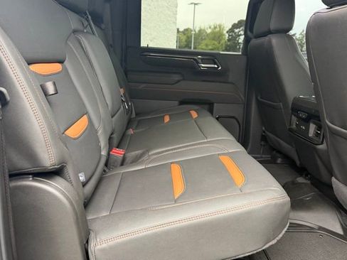 Used 2025 GMC Sierra 2500 AT4 w/ AT4 Premium Plus Package AWD/4WD image 7