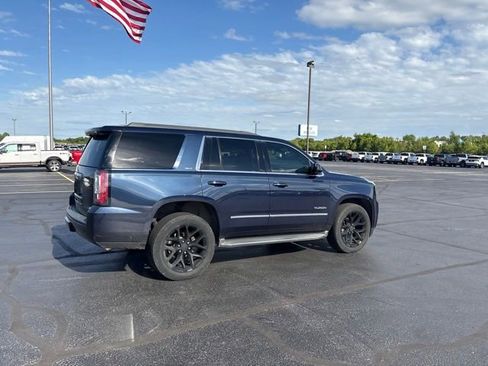 Used 2018 GMC Yukon SLT w/ Premium Edition AWD/4WD image 10