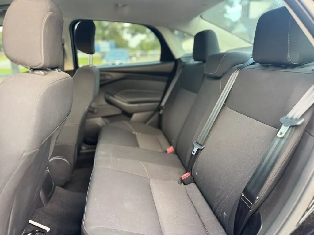 Used 2017 Ford Focus S FWD image 16
