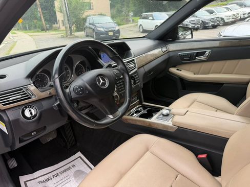 Used 2010 Mercedes-Benz E 350 4MATIC Sedan image 15