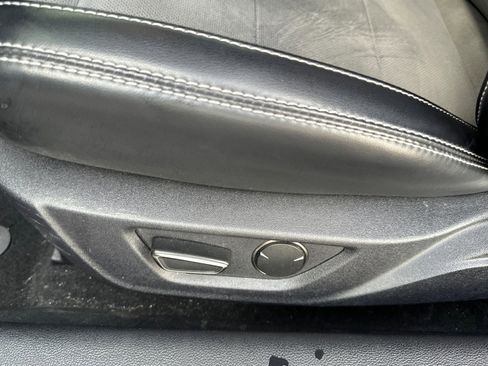 Used 2019 Ford Mustang Shelby GT350 w/ Technology Package image 13