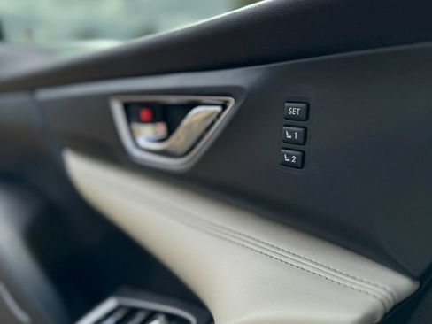 Used 2019 Subaru Ascent Limited AWD/4WD image 46