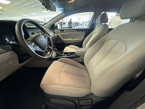 Used 2016 Hyundai Sonata SE FWD image 12