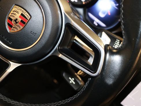 Used 2018 Porsche 718 Boxster RWD image 43