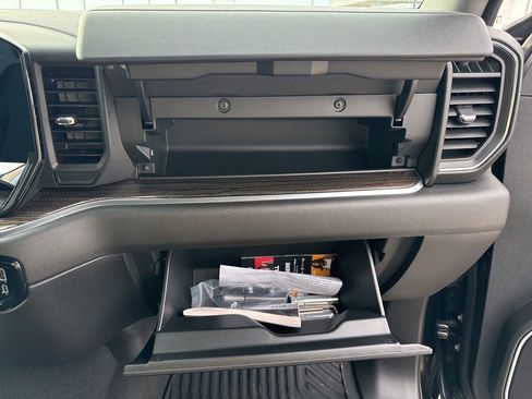 Used 2025 Chevrolet Silverado 1500 LT image 20