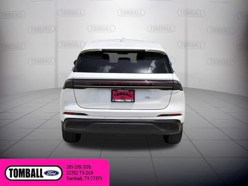 Used 2024 Lincoln Nautilus Premier w/ Jet Appearance Package AWD/4WD image 7