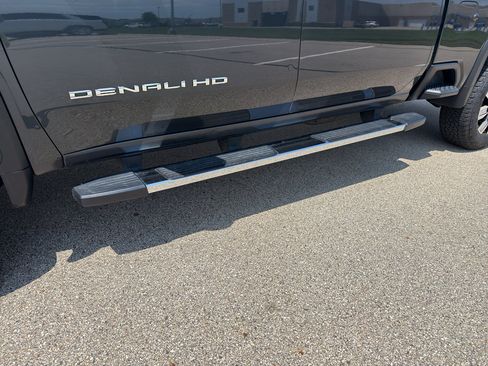 Used 2022 GMC Sierra 2500 Denali AWD/4WD image 11