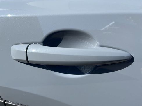 New 2026 Nissan Rogue SV AWD/4WD image 17