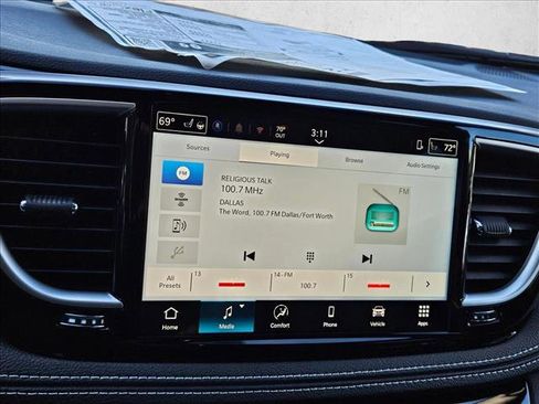 New 2026 Chrysler Pacifica Select image 15