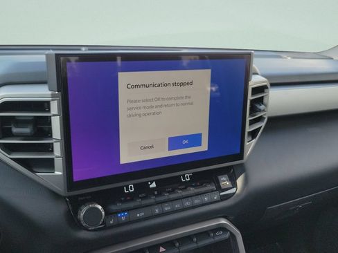 Certified 2025 Toyota Tundra Limited AWD/4WD image 14
