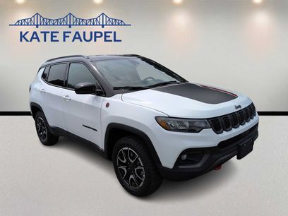 Used 2025 Jeep Compass Trailhawk
