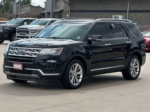 Used 2019 Ford Explorer Limited w/ Class III Trailer Tow Package image 7