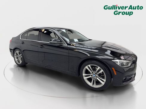 Used 2018 BMW 330i Sedan image 12