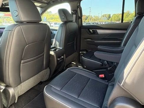 New 2026 Buick Enclave Sport Touring image 18