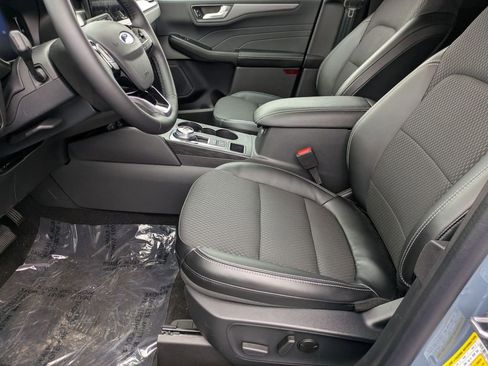 New 2024 Ford Escape SE FWD image 20