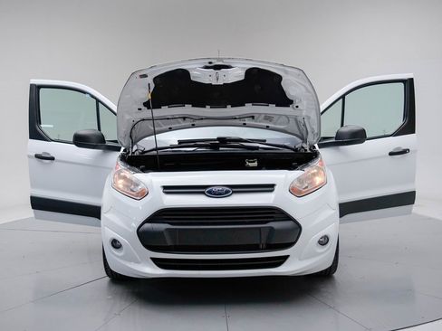 Used 2018 Ford Transit Connect XLT image 16