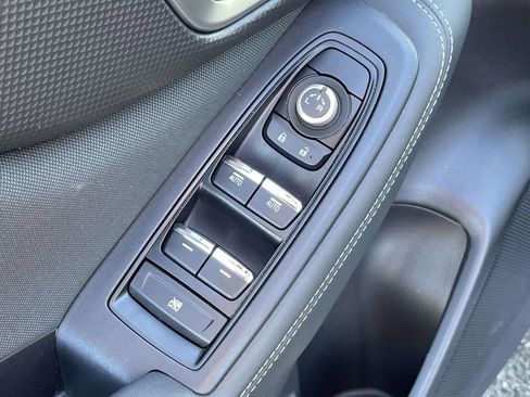 Used 2019 Subaru Forester Premium w/ All-Weather Package image 17