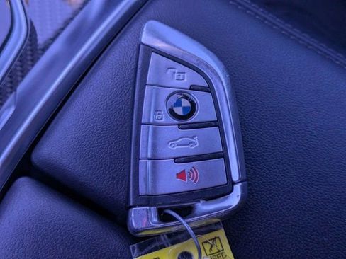 Used 2020 BMW M8 Coupe image 22