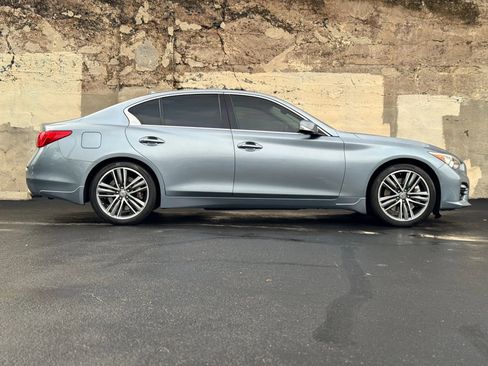 Used 2014 INFINITI Q50 Sport w/ Deluxe Technology Package image 3