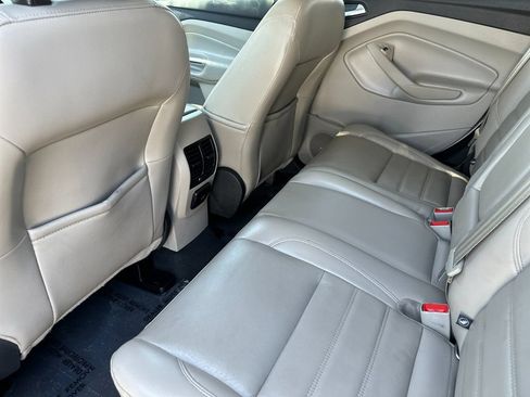 Used 2017 Ford Escape Titanium FWD image 11