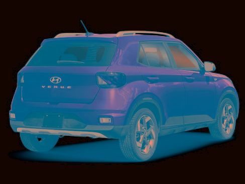 Used 2023 Hyundai Venue Limited FWD image 2