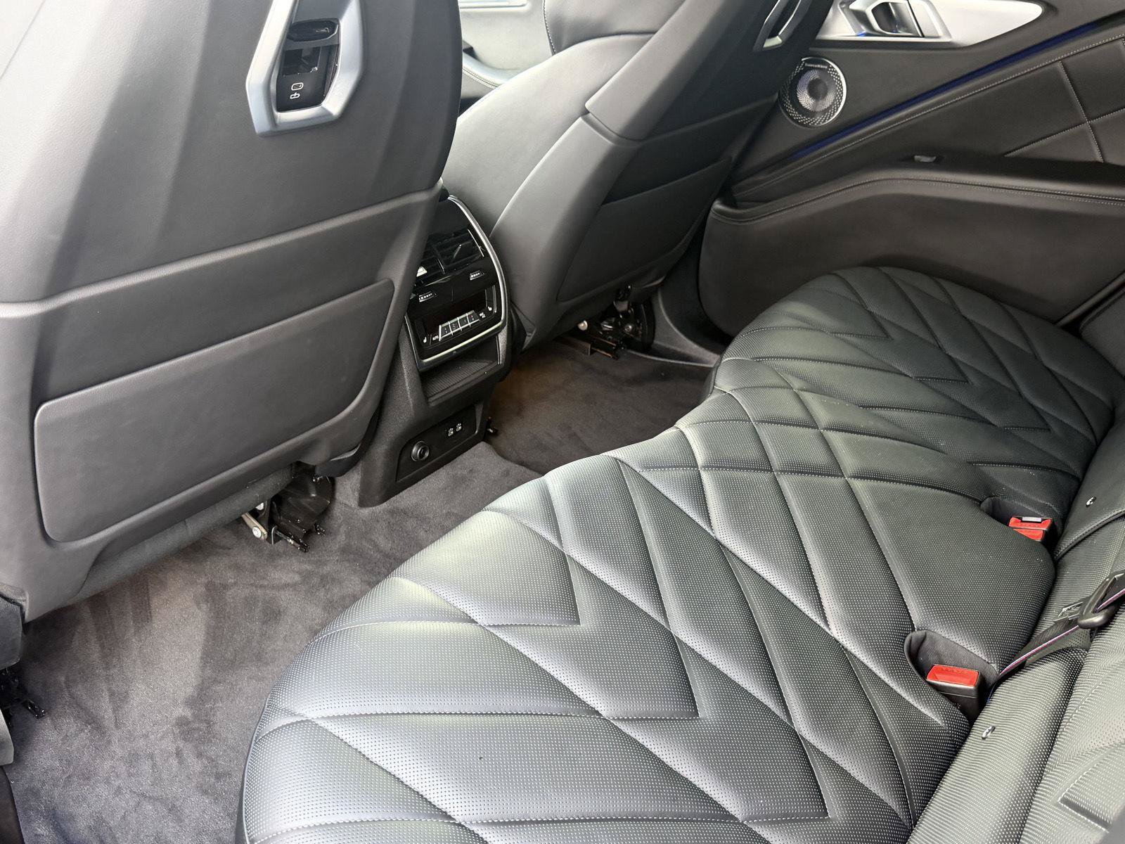 Used 2025 BMW XM AWD/4WD image 45