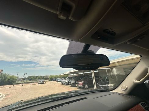 Used 2008 Chevrolet Avalanche LTZ w/ LTZ Preferred Equipment Group image 22