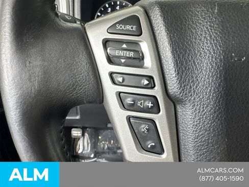 Used 2021 Nissan Titan SL w/ Moonroof Package AWD/4WD image 28