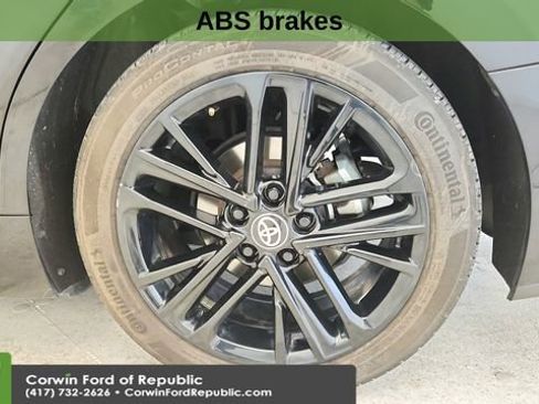 Used 2025 Toyota Camry SE image 10