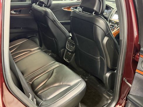 Used 2018 Lincoln MKX Reserve w/ Driver Assistance Package AWD/4WD image 16