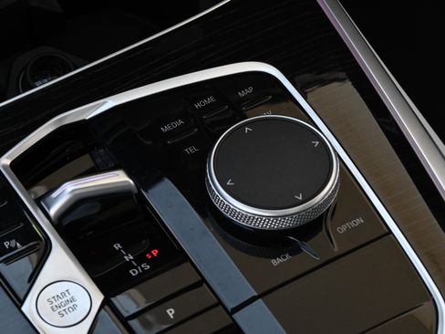 Certified 2025 BMW X5 xDrive40i w/ M Sport Package image 20