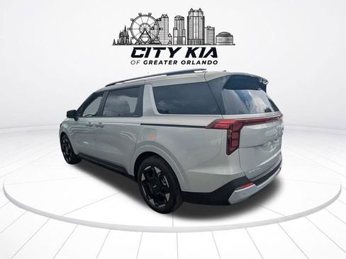 New 2027 Kia Carnival EX FWD image 4
