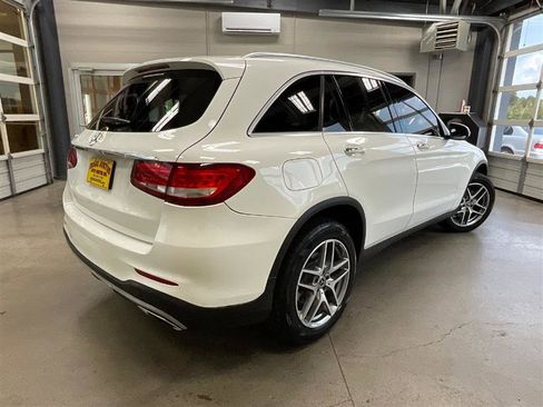 Used 2019 Mercedes-Benz GLC 300 w/ AMG Line image 5