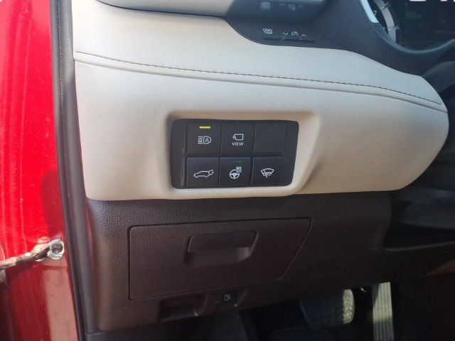 Used 2021 Toyota Highlander Platinum FWD image 19
