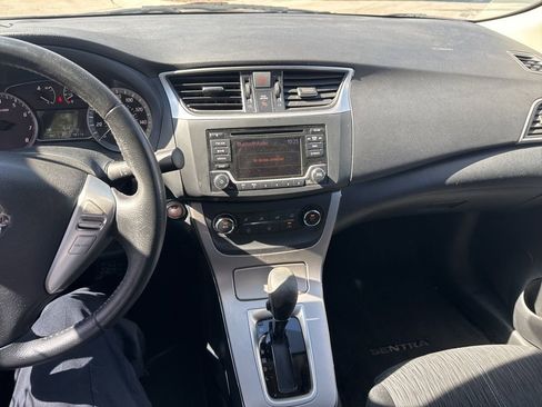 Used 2015 Nissan Sentra SV image 9
