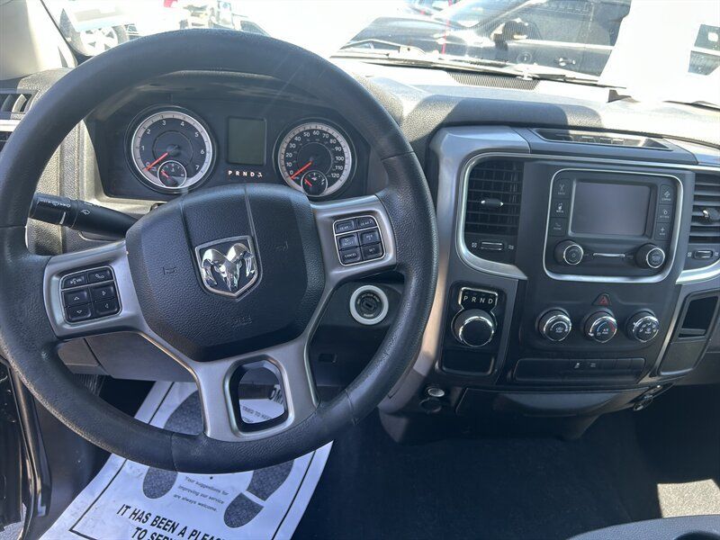 Used 2021 RAM 1500 Classic SLT RWD image 17