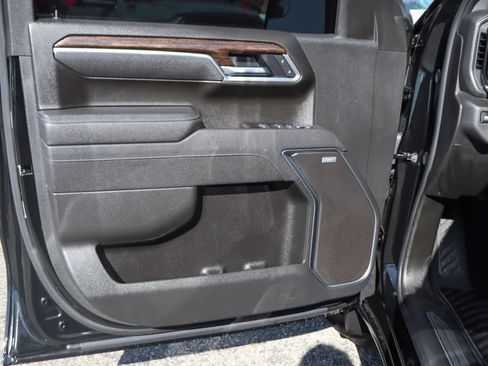 Used 2026 GMC Sierra 1500 Elevation w/ Preferred Package AWD/4WD image 14