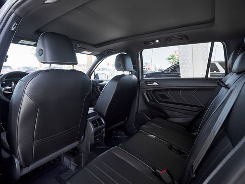 Used 2024 Volkswagen Tiguan SE R-Line image 23